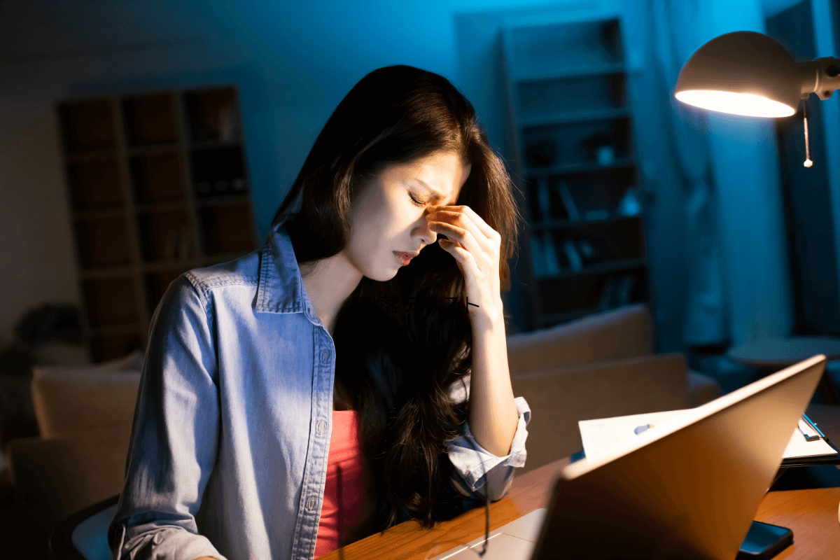 片頭痛患者の6割以上が未受診—その理由と生活への影響とは？